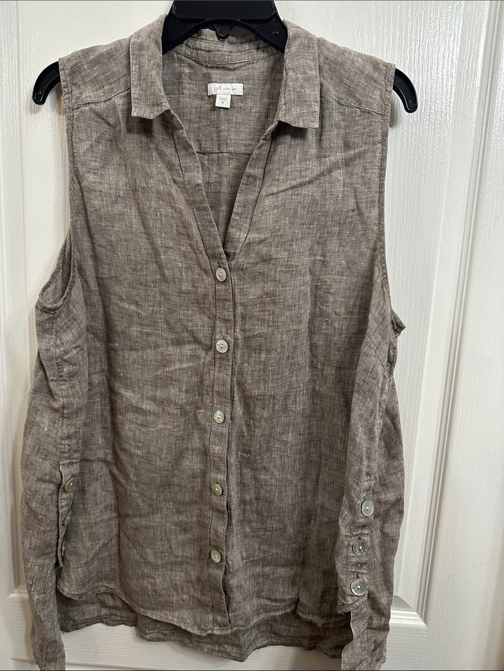 J. Jill Linen Sleeveless Button-Front Top in Taupe